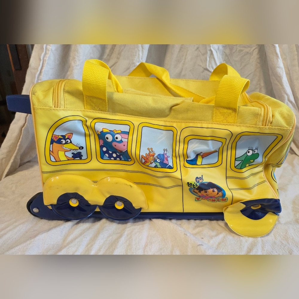 2005 DORA THE EXPLORER TODDLER TRAVEL BAG
